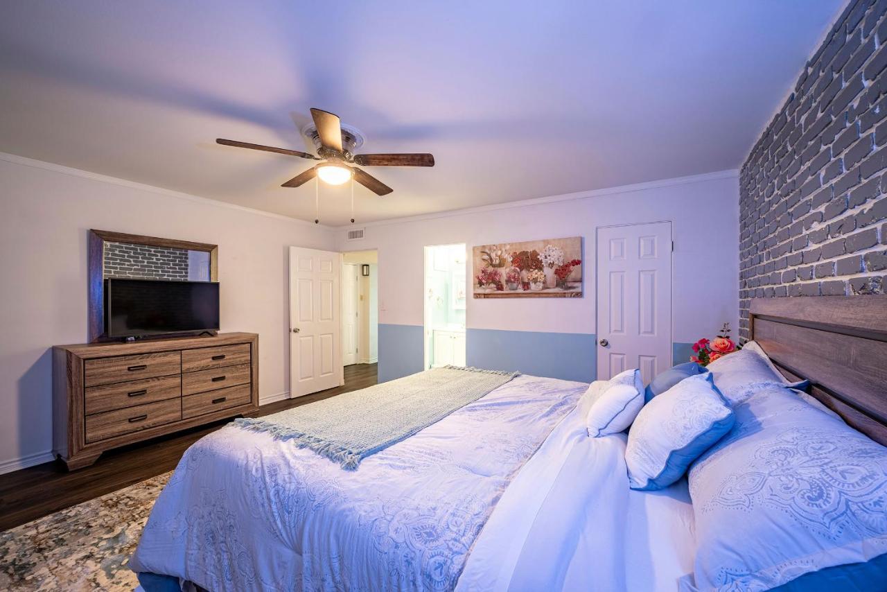 Lovely Comfort Uptown Condo For Houston Trip. Екстериор снимка